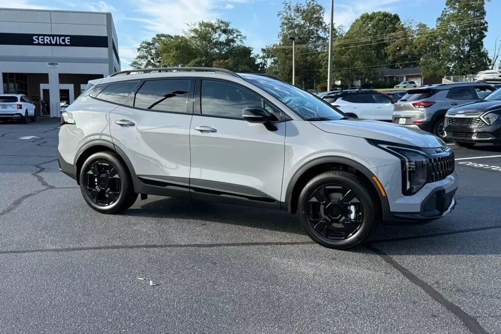 2026 Kia Sportage EX X-Line photo 1