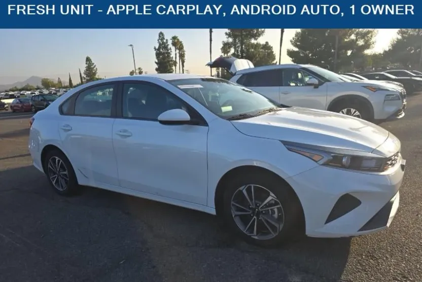 2024 Kia Forte LXS photo 1