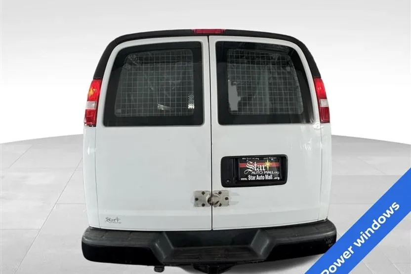 2017 Chevrolet Express 2500 Work Van Cargo photo 1