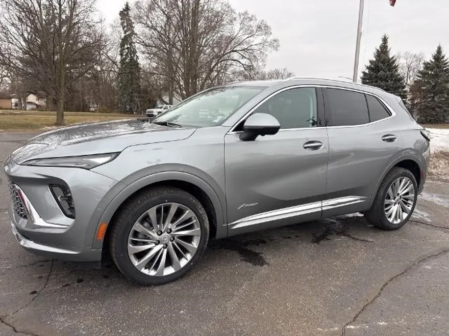 2025 Buick Envision Avenir photo 1