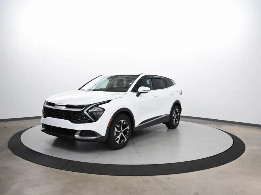 2023 Kia Sportage EX photo 1