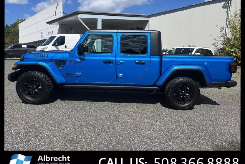 2022 Jeep Gladiator Willys photo 1
