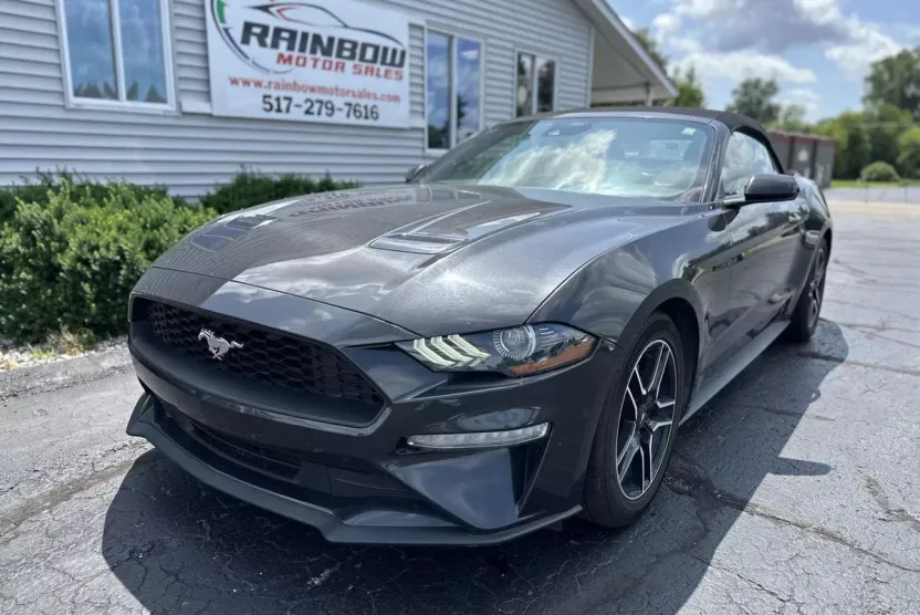 2022 Ford Mustang EcoBoost Premium photo 1