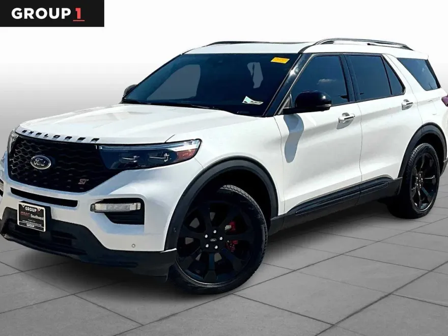 2021 Ford Explorer ST photo 1