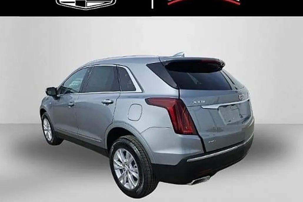 2025 Cadillac XT5 Luxury photo 1