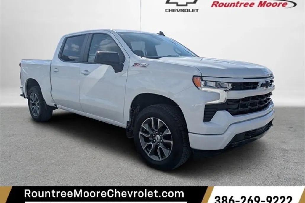 2026 Chevrolet Silverado RST photo 1