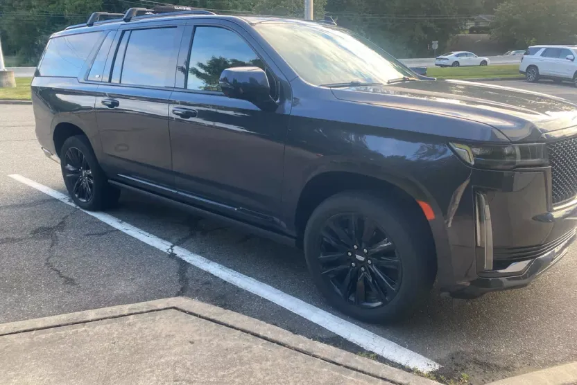 2022 Cadillac Escalade ESV Sport Platinum photo 1