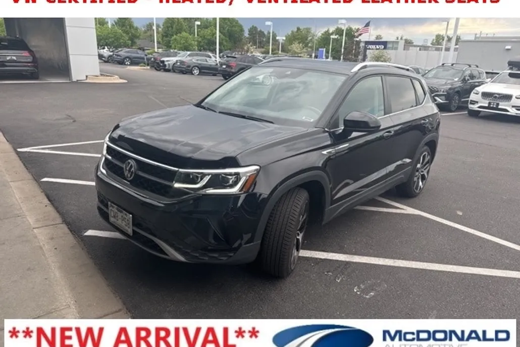 2022 Volkswagen Taos SEL photo 1
