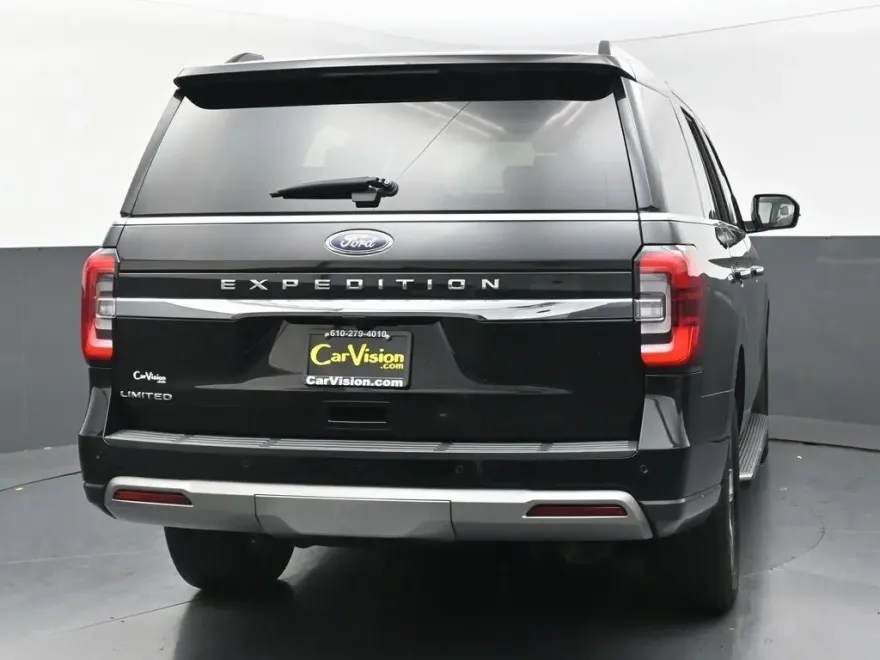 2023 Ford Expedition Limited photo 1