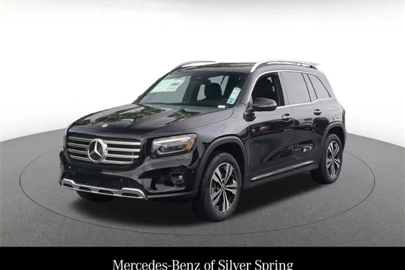 2025 Mercedes Benz GLB 250 4MATIC photo 1