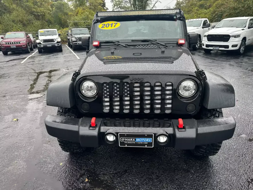 2017 Jeep Wrangler Unlimited Willys Wheeler photo 1