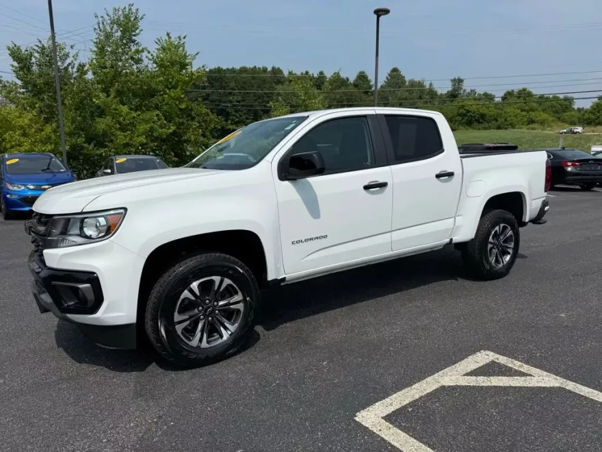 2022 Chevrolet Colorado Z71 photo 1