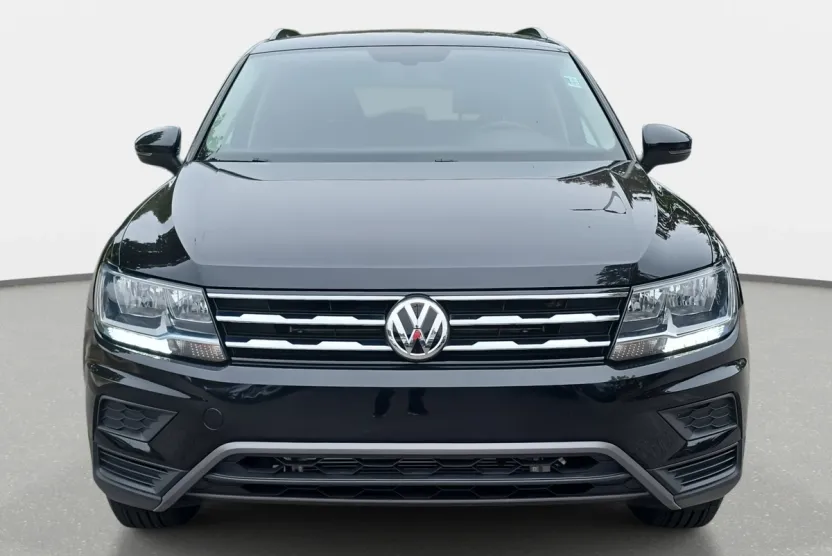 2021 Volkswagen Tiguan SE photo 1