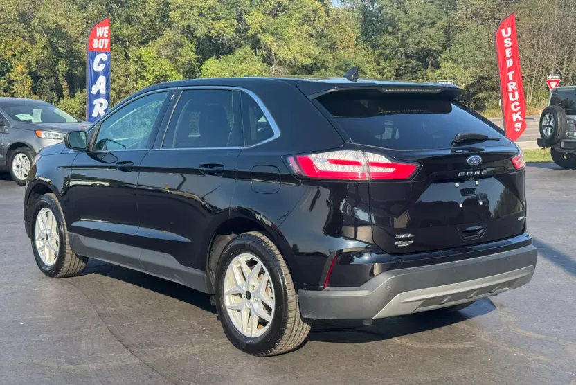 2024 Ford Edge SEL photo 1