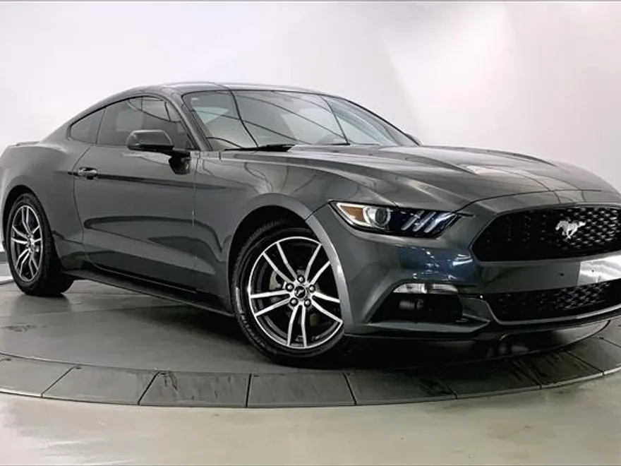 2017 Ford Mustang EcoBoost photo 1