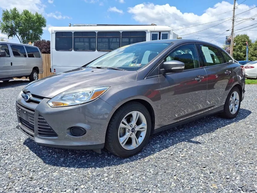 2014 Ford Focus SE photo 1