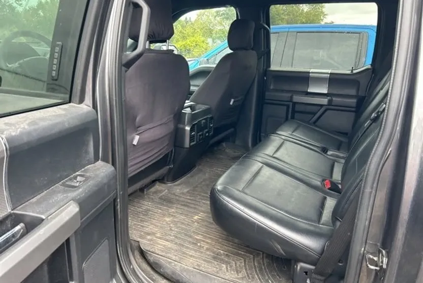 2017 Ford F-150 XLT photo 1