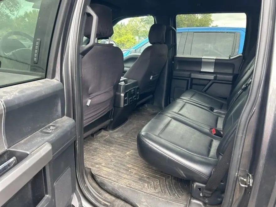 2017 Ford F-150 XLT photo 1