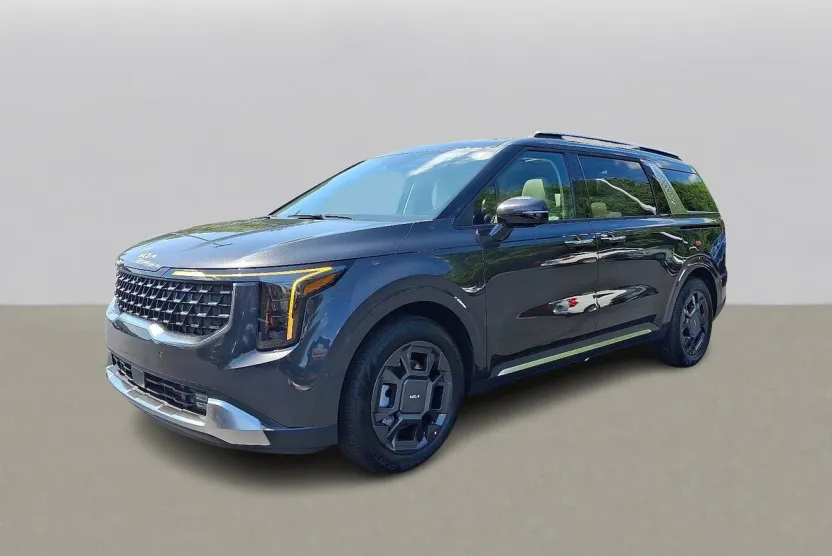 2026 Kia Carnival SX photo 1