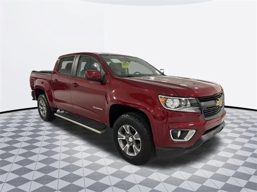 2018 Chevrolet Colorado Z71 photo 2