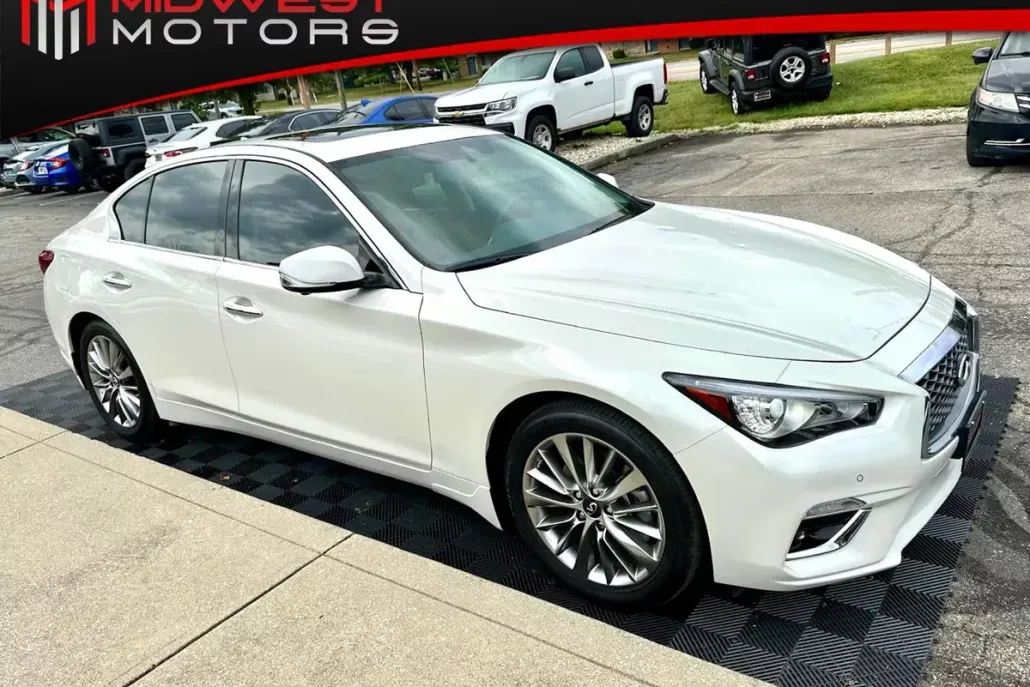 2024 Infiniti Q50 LUXE AWD photo 1