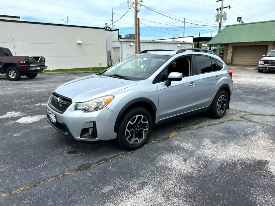 2017 Subaru Crosstrek 2.0i Premium photo 1