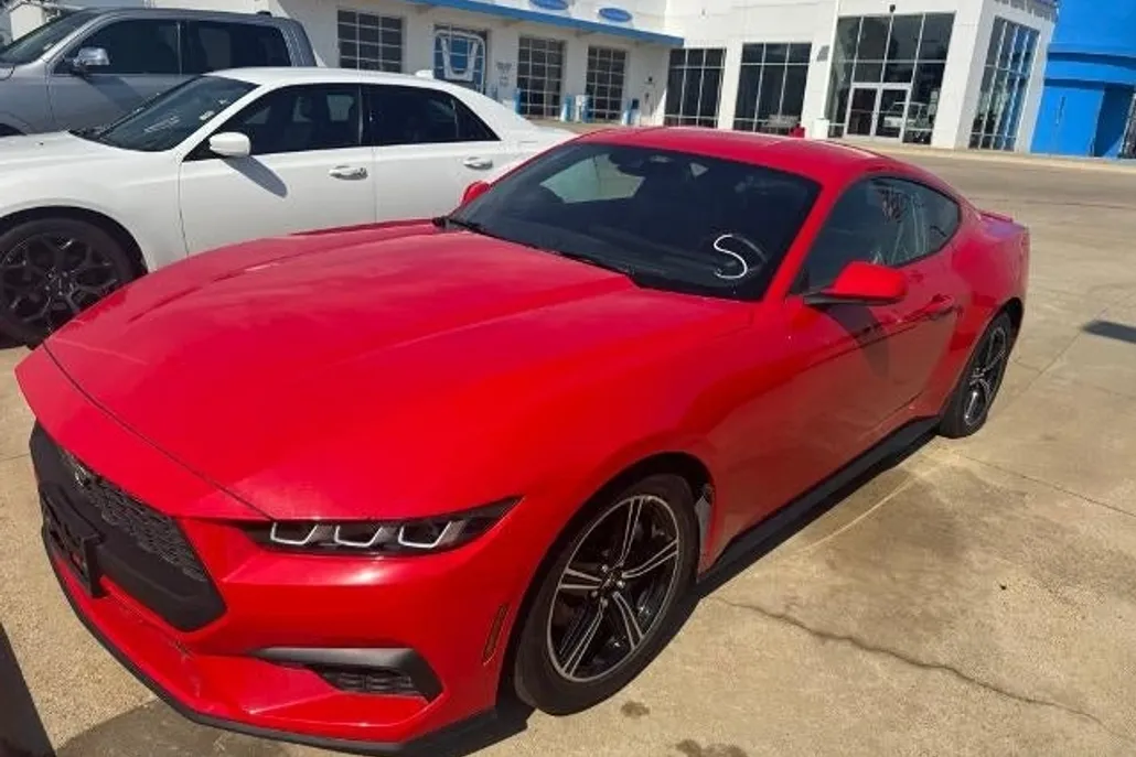 2024 Ford Mustang EcoBoost Premium photo 1