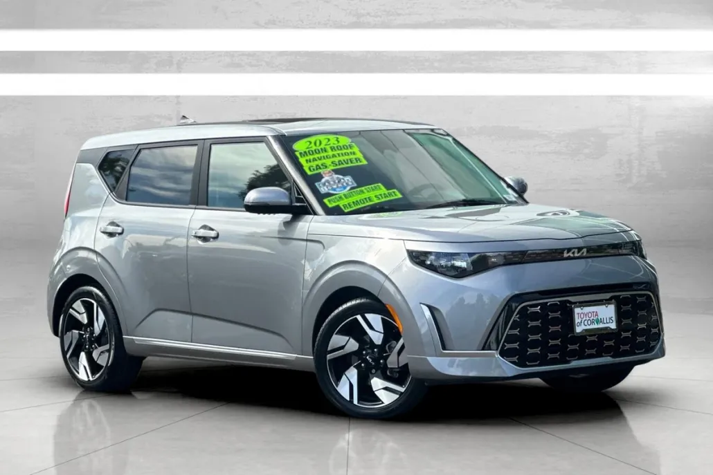 2023 Kia Soul GT-Line photo 1