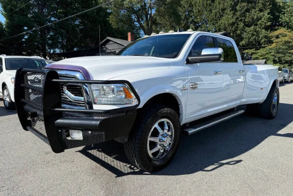 2017 Dodge Ram 3500 Laramie photo 1