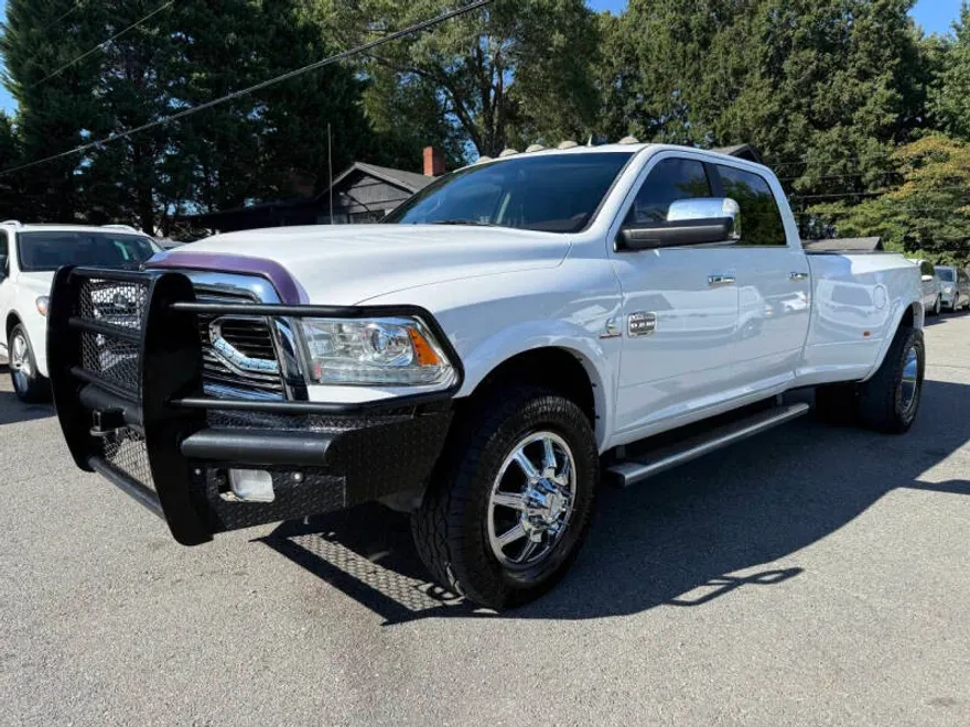 2017 Dodge Ram 3500 Laramie photo 1