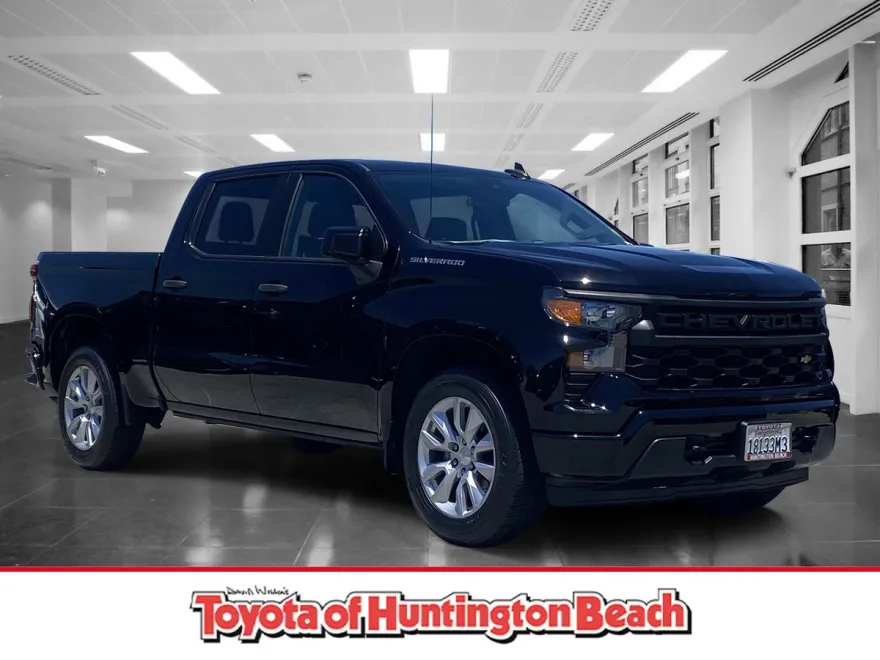 2022 Chevrolet Silverado 1500 Custom photo 1
