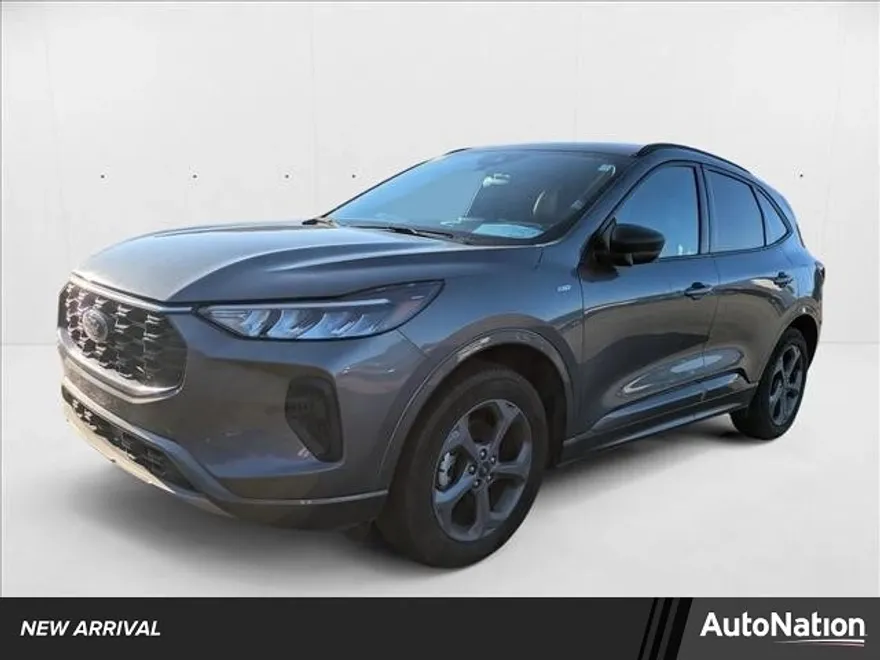 2024 Ford Escape ST-Line photo 1