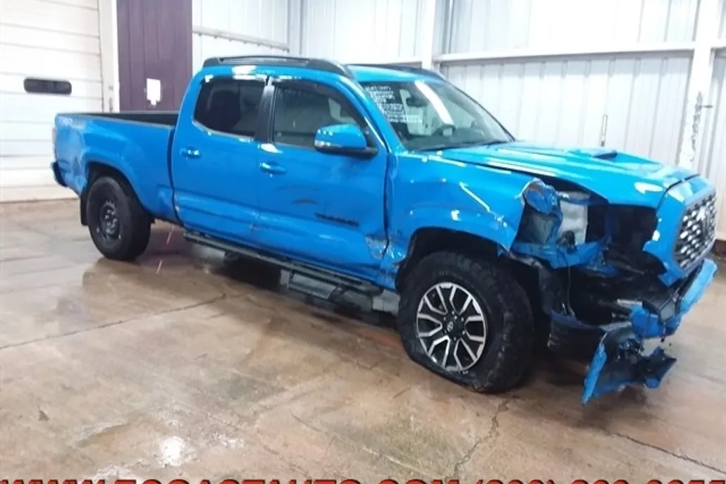 2021 Toyota Tacoma SR5 photo 1