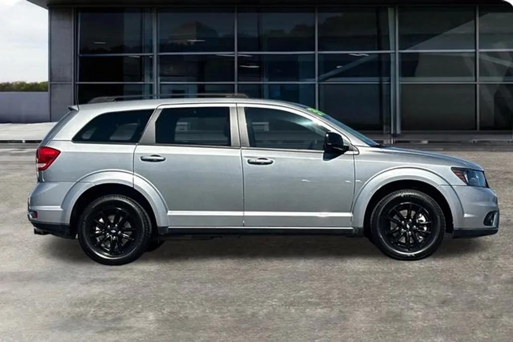 2019 Dodge Journey SE photo 1