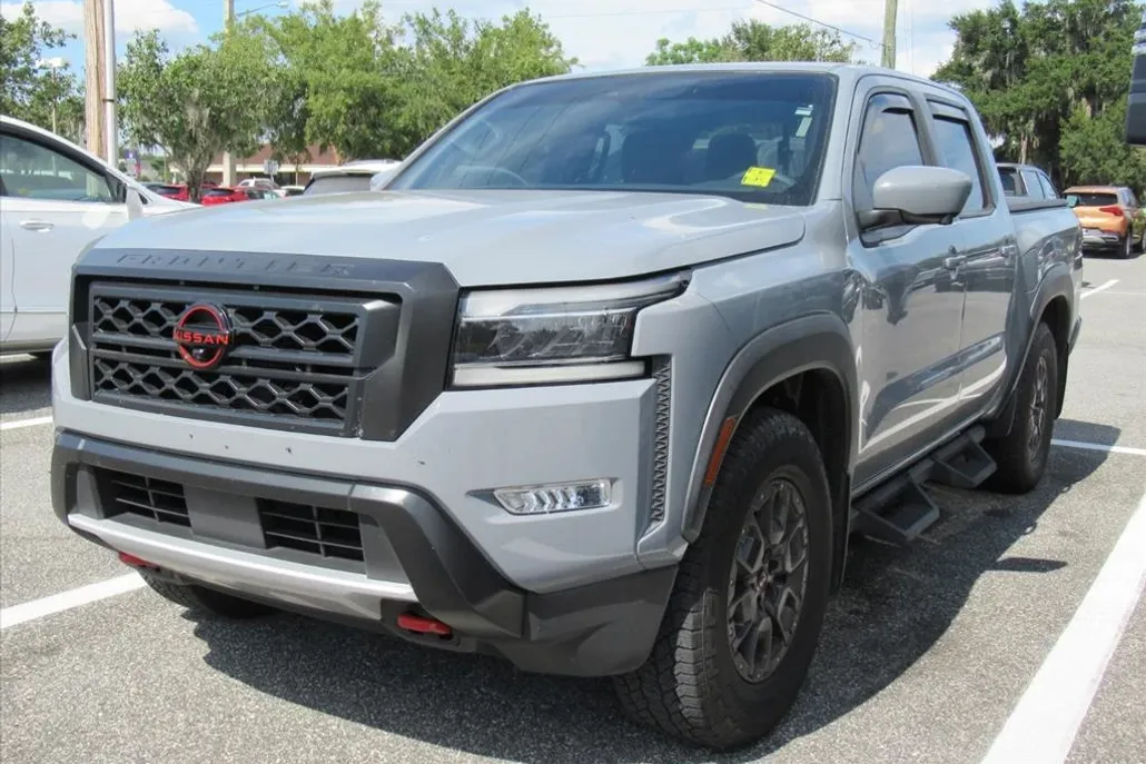 2023 Nissan Frontier PRO-X photo 1