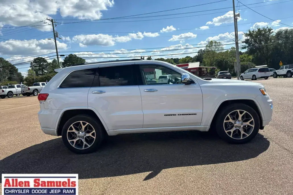 2021 Jeep Grand Cherokee Overland photo 1