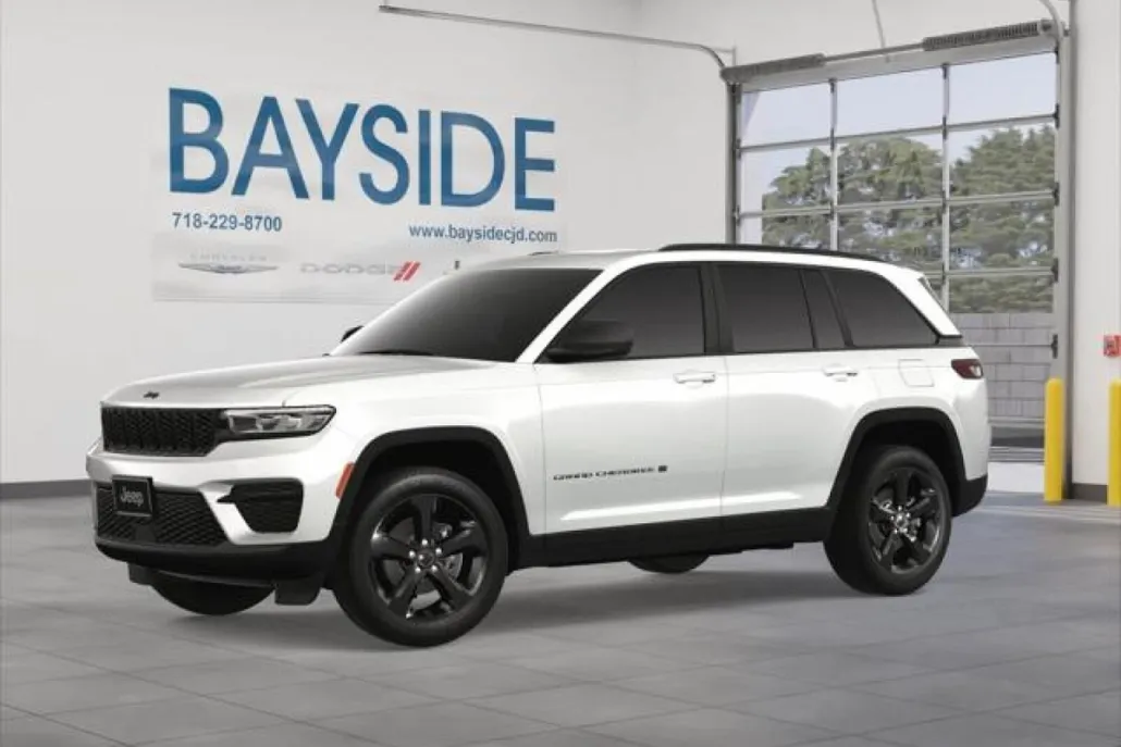 2025 Jeep Grand Cherokee Altitude photo 1