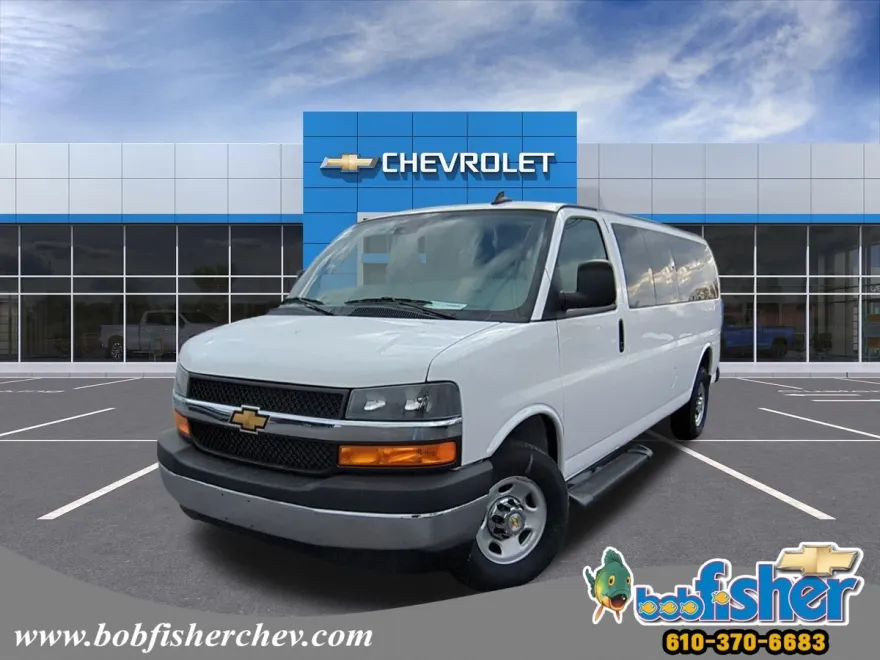2024 Chevrolet Express Cargo 3500 photo 1