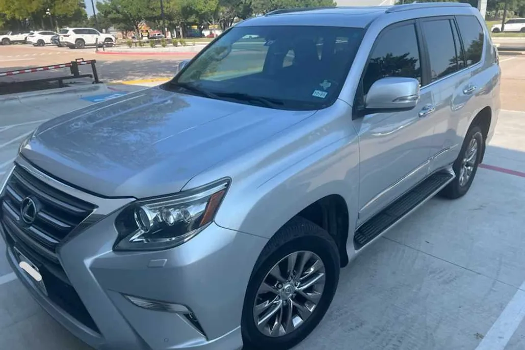 2017 Lexus GX 460 Luxury photo 1