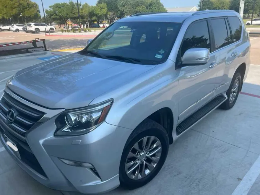 2017 Lexus GX 460 Luxury photo 1