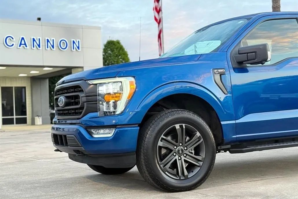 2022 Ford F-150 XLT photo 1