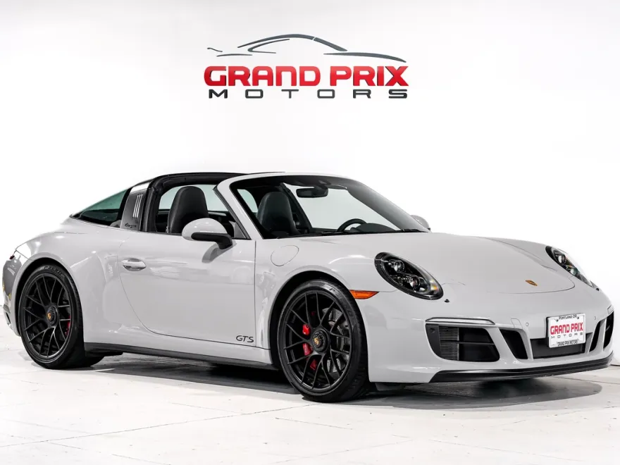 2018 Porsche 911 Targa 4 GTS photo 1