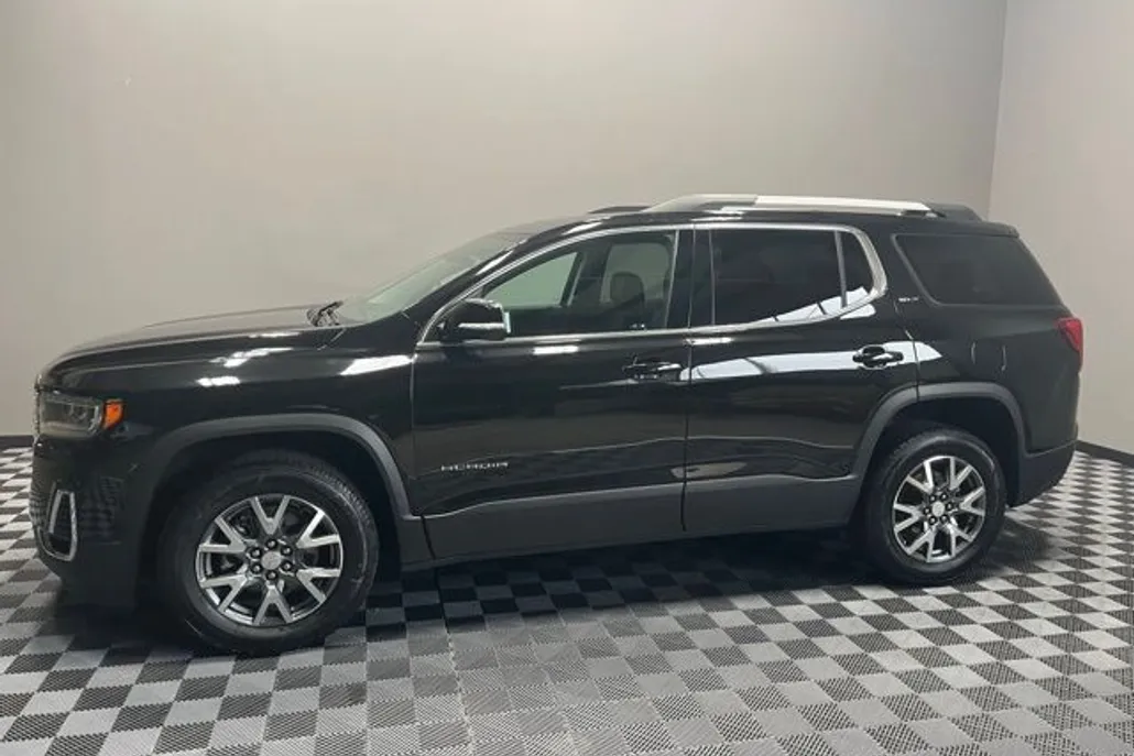 2023 Gmc Acadia SLT photo 1