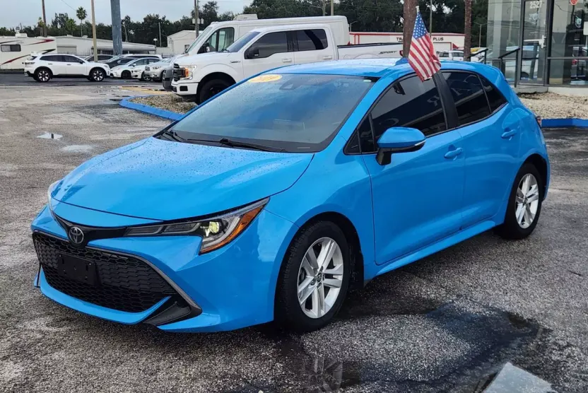 2019 Toyota Corolla SE photo 1