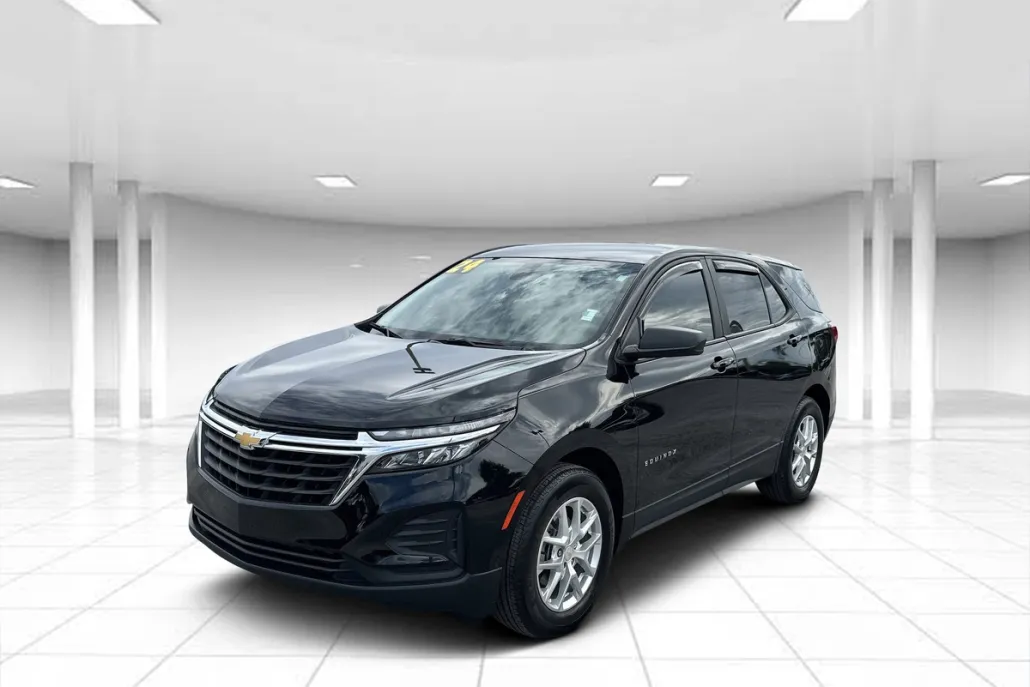 2024 Chevrolet Equinox LS photo 1