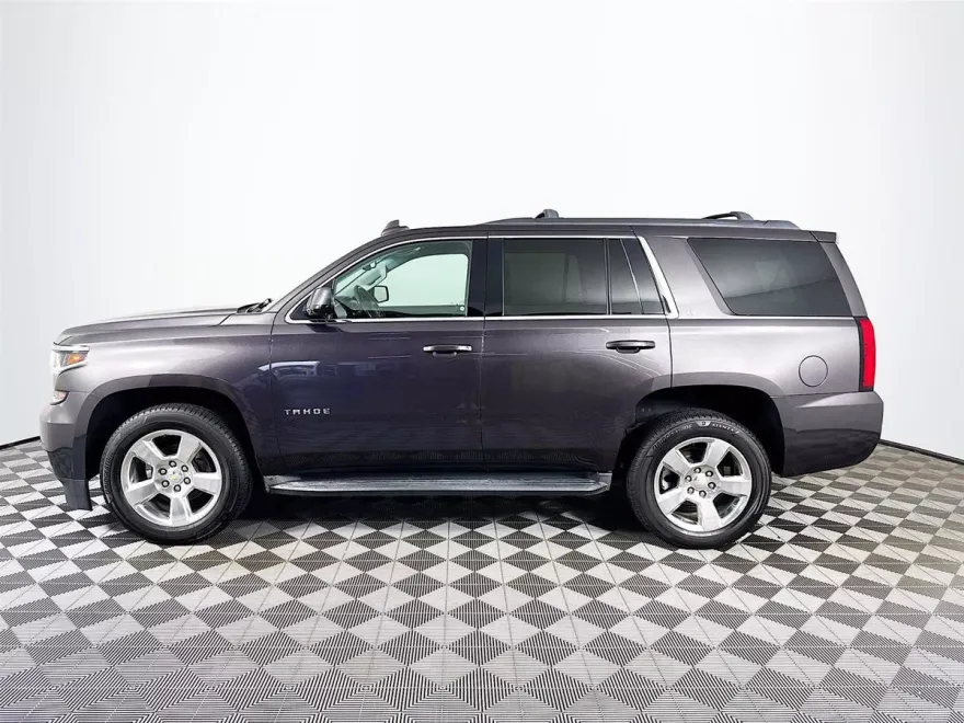 2016 Chevrolet Tahoe LT photo 1