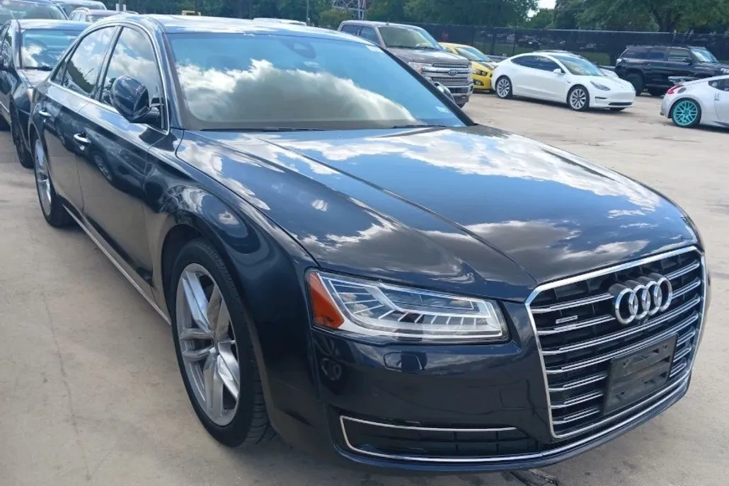 2015 Audi A8 L Quattro photo 1