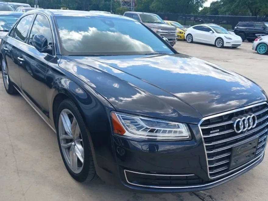 2015 Audi A8 L Quattro photo 1