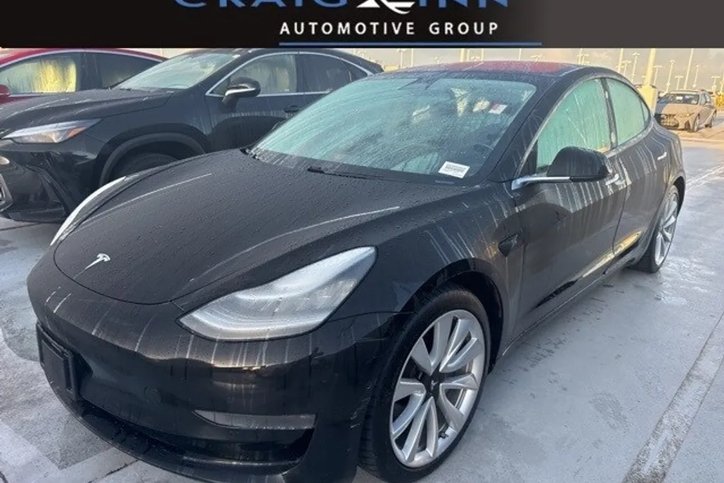 2018 Tesla Model 3 Long Range photo 1