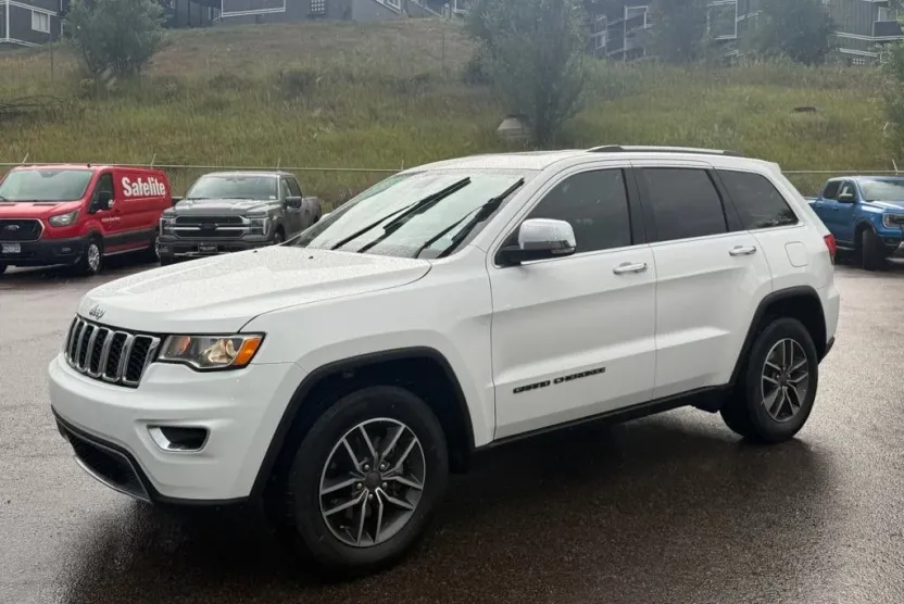 2019 Jeep Grand Cherokee Limited photo 1